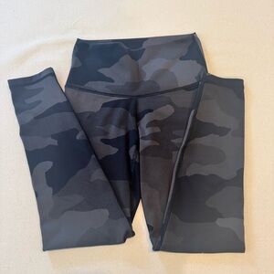Aerie Black and Gray Camouflage Leggings High Waist